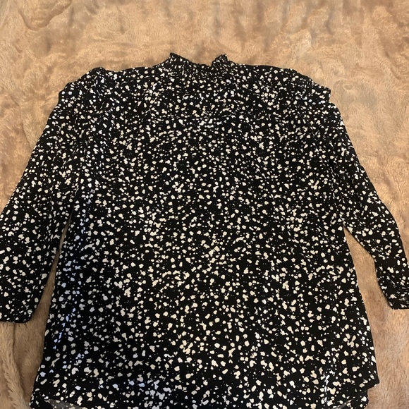 Clearance ADRIENNE VITTADINI SIZE MEDIUM WOMENS TOP - Picture 5 of 6